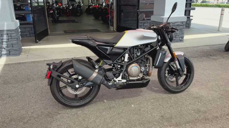 Used 2019 Husqvarna VITPILEN 701 Image 5