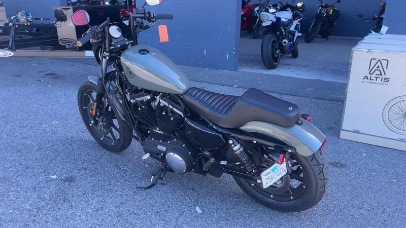 Used 2021 Harley-Davidson SPORTSTER IRON 883 Image 2