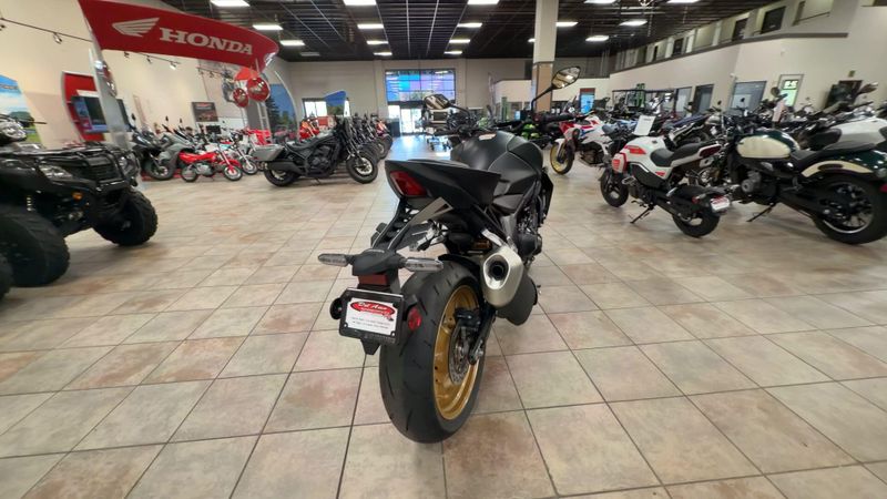 New 2026 Honda CB1000 HORNET SP Image 8