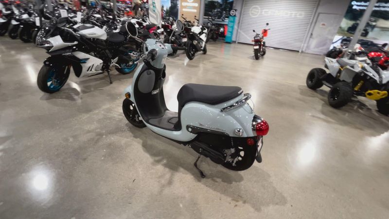 Used 2022 Honda Metropolitan Image 6