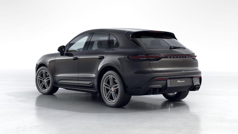 2025 Porsche Macan BaseImage 3