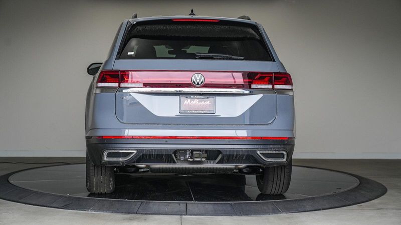 2025 Volkswagen Atlas 2.0T SE w/TechnologyImage 3