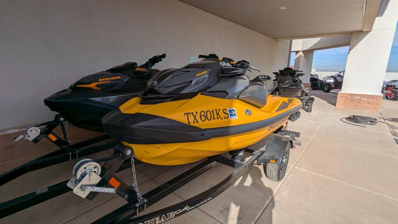 2023 SEADOO RXP X 300 AUD IBR MILLENIUM YELLOW Image 2