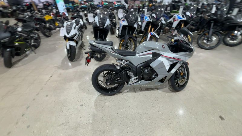 New 2026 Honda CBR600RR Image 3