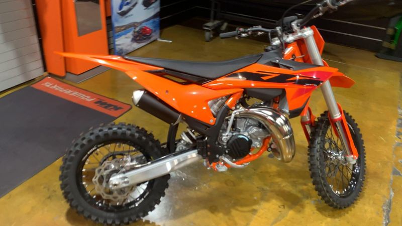 New 2025 KTM 85 SX 17&sol;14 Image 2