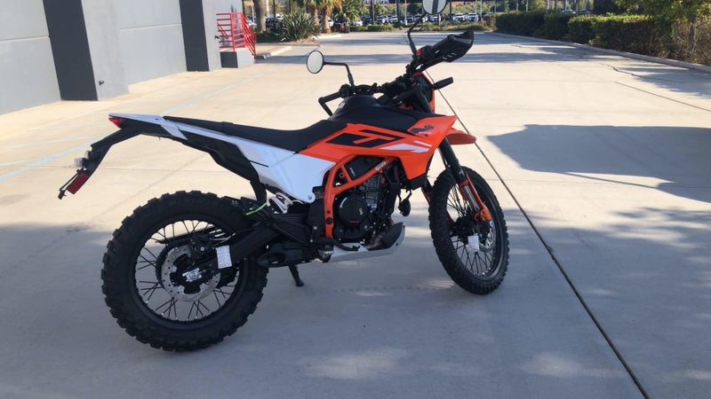 New 2026 KTM 390 ENDURO R Image 4
