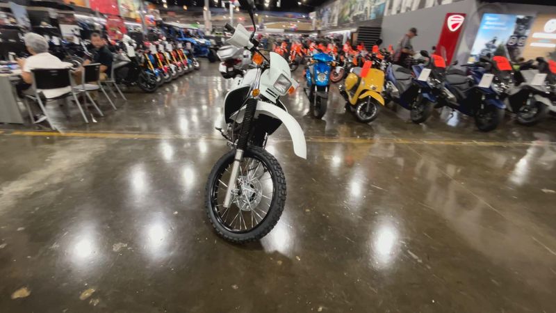 New 2025 Honda XR650L Image 3
