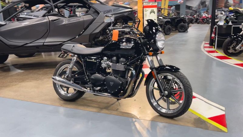 Used 2013 Triumph Bonneville A2 Image 6