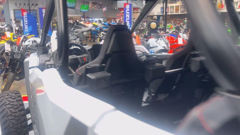 New 2026 Polaris RZR PRO R 4 ULTIMATE Image 9