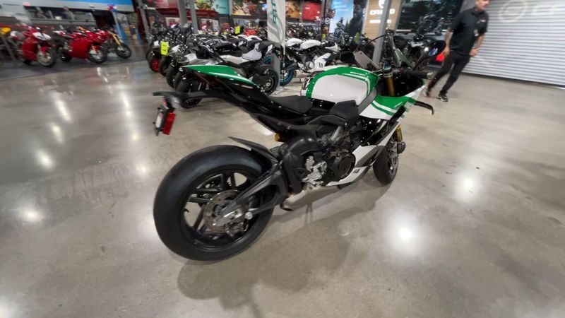 Used 2025 Ducati PANIGALE V4 TRICOLORE Image 8