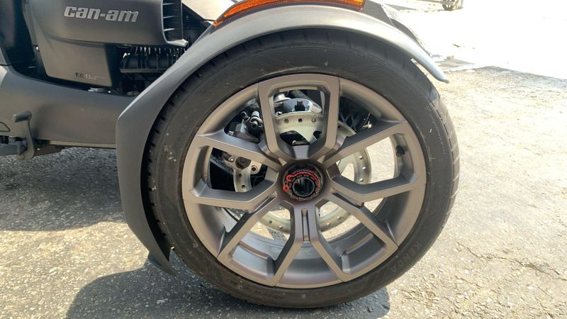 2023 Can-Am F1PC  in a BLACK/ CUSTOM exterior color. Del Amo Motorsports of Long Beach (562) 362-3160 delamomotorsports.com 