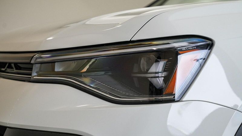 New 2025 Volkswagen Taos 1.5T SEImage 7