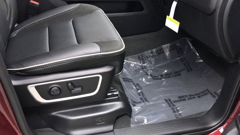 2024 RAM 1500 Laramie Crew Cab 4x4 5