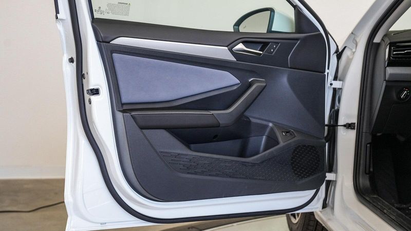 New 2025 Volkswagen Jetta 1.5T SEImage 21