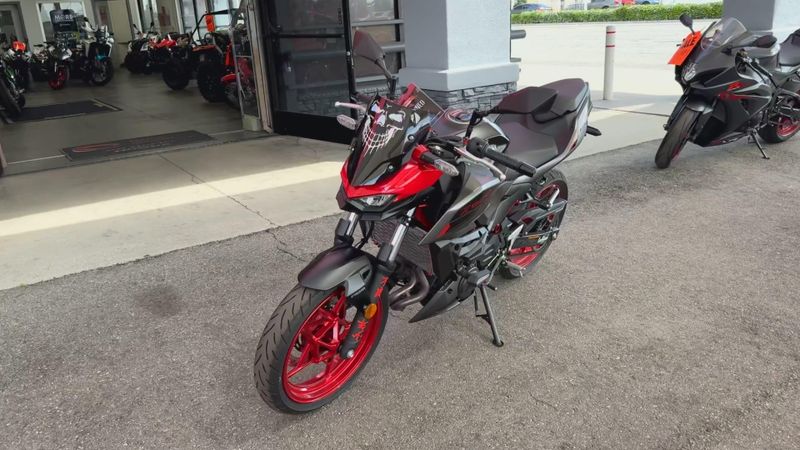 Used 2025 Kawasaki Z500 SE ABS Image 8