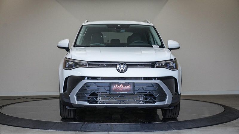 New 2025 Volkswagen Taos 1.5T SEImage 6