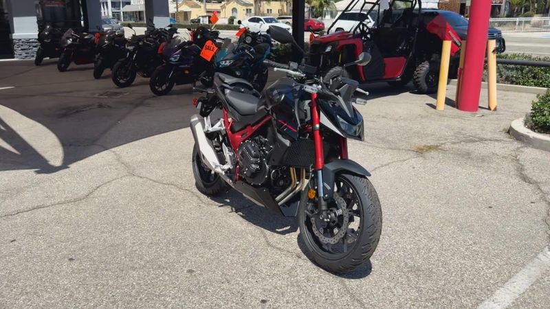 New 2026 Honda CB750 HORNET E-CLUTCH Image 2