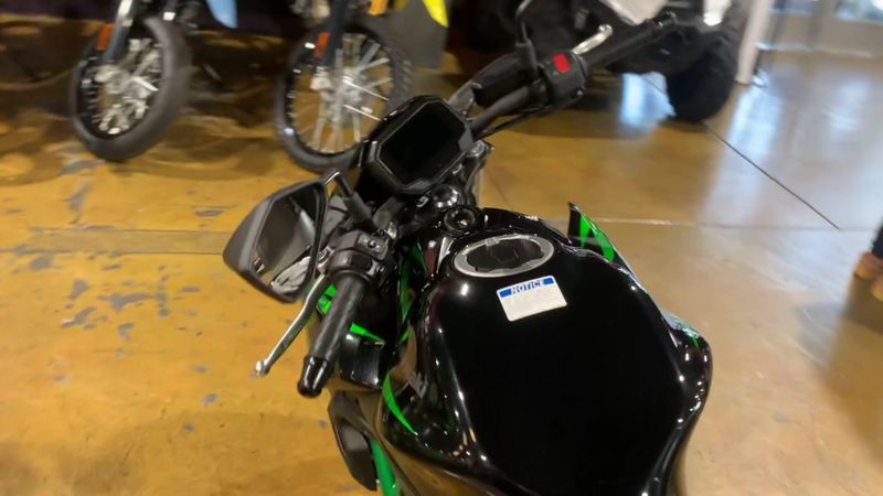 New 2025 Kawasaki Z650 ABS Image 2