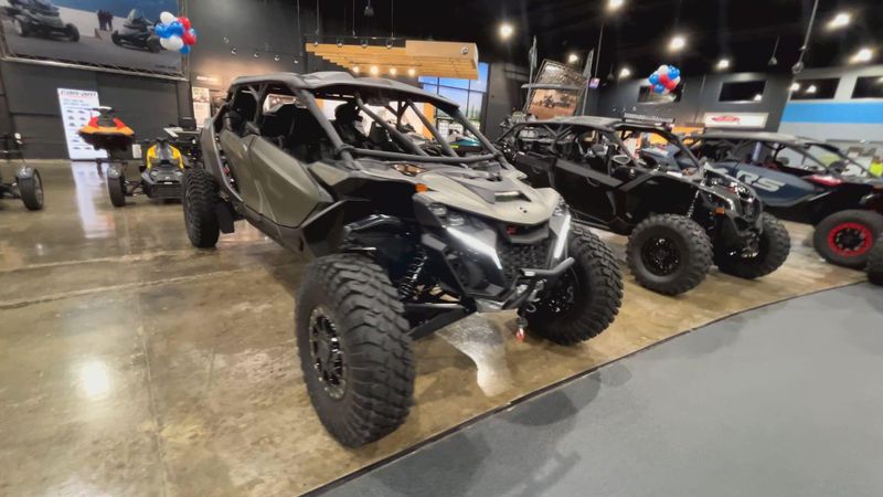 New 2026 Can-Am MAVERICK R MAX X RC WITH SMART-SHOX 999T DCT Image 6