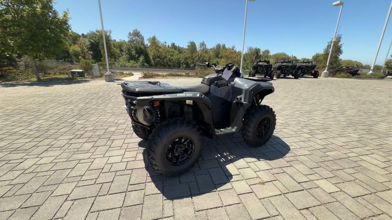 New 2026 Can-Am OUTLANDER DPS 850 Image 9