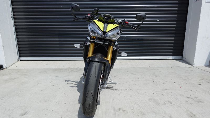 2026 Triumph Speed Triple 1200 RX 