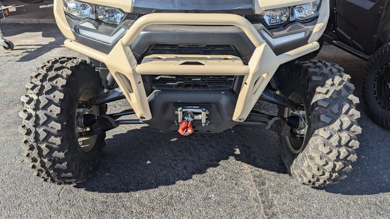 2025 CAN-AM DEFENDER MAX LIMITED CAB HD10 DESERT TAN AND STEALTH BLACK in a DESERT TAN AND STEALTH BLACK exterior color. Family PowerSports (877) 886-1997 familypowersports.com 