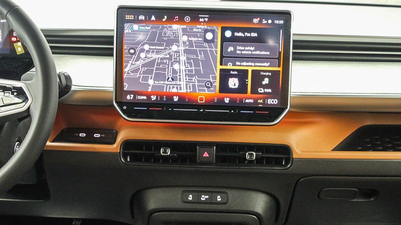 2025 Volkswagen ID. Buzz Image 16
