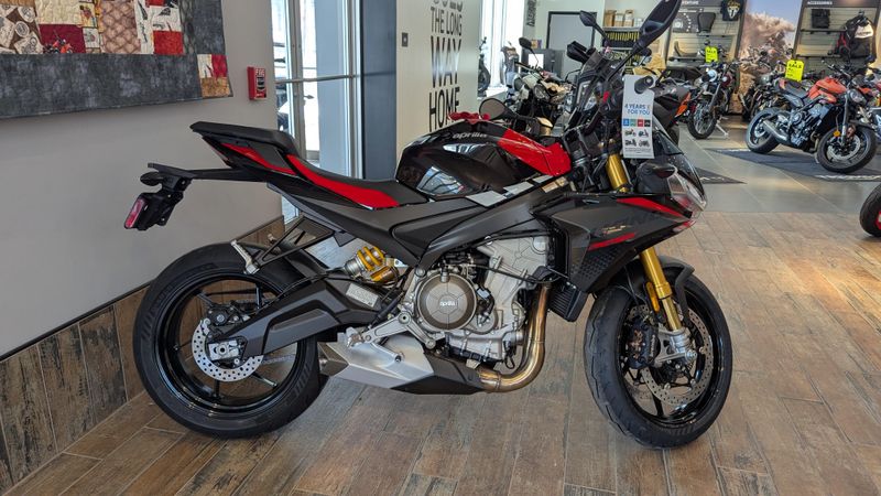 New 2026 Aprilia Tuono 660 Factory Image 2