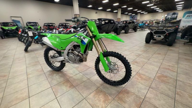 New 2027 Kawasaki KX250F Image 2