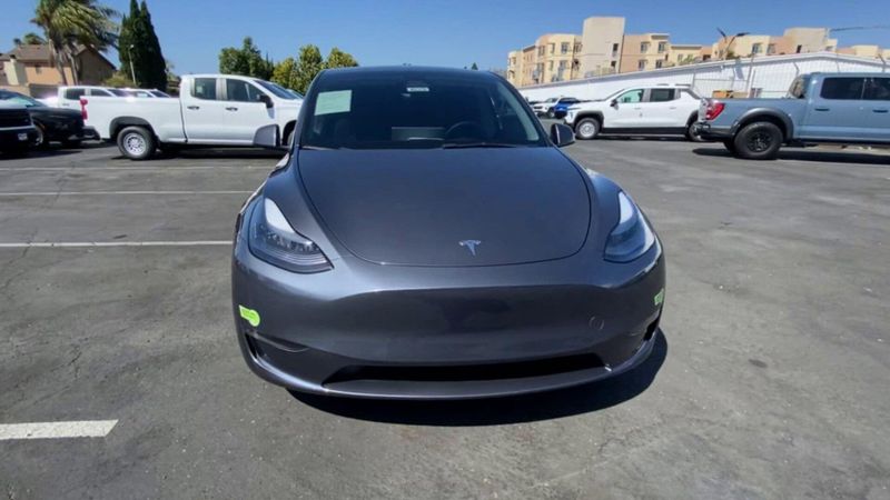 2023 Tesla Model Y PerformanceImage 5