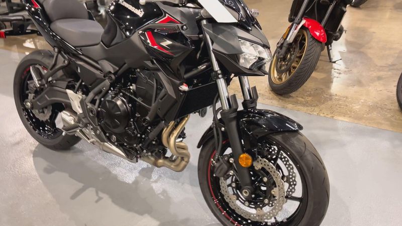 New 2025 Kawasaki Z650 Image 6