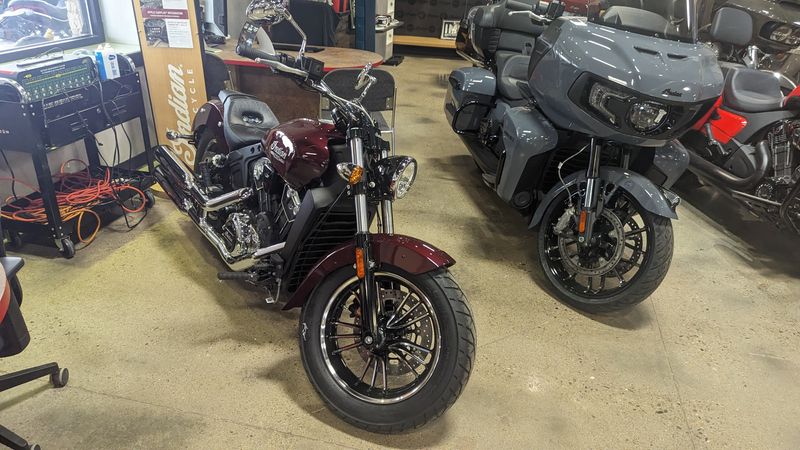 2024 INDIAN MOTORCYCLE SCOUT ABS MAROON METALLIC 49STImage 2