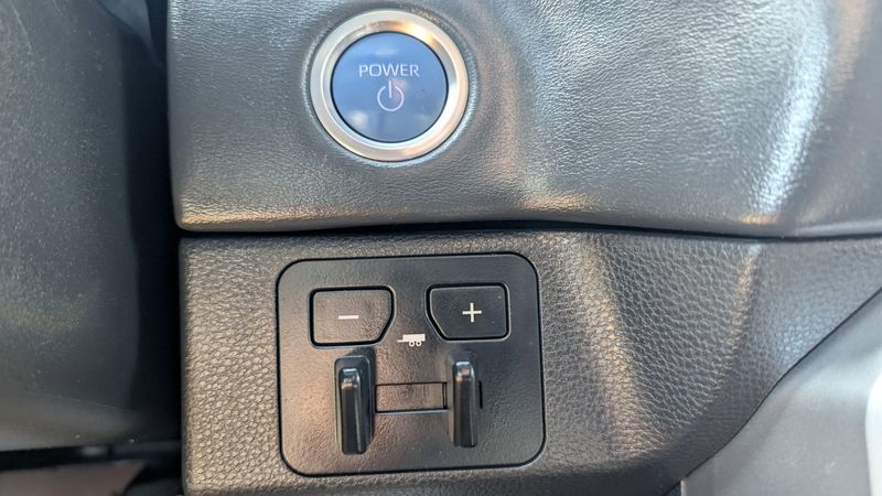 Used 2023 Toyota Tundra 4WD Platinum HybridImage 25