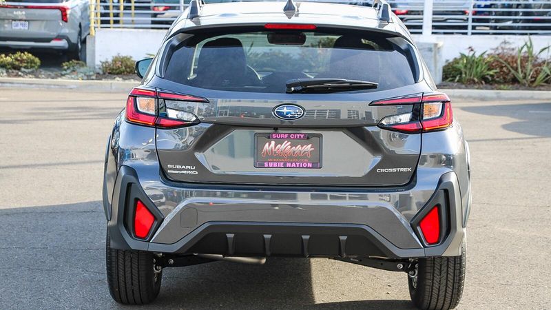 2025 Subaru Crosstrek PremiumImage 3