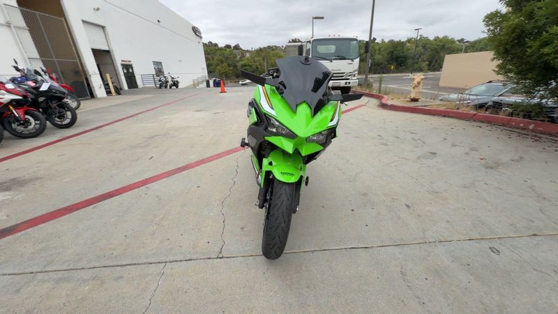 Used 2025 Kawasaki NINJA 500 KRT SE ABS Image 4