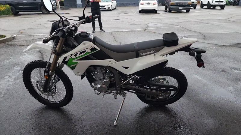 New 2026 Kawasaki KLX300 Image 9