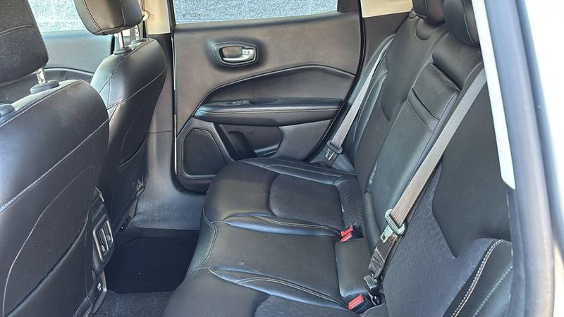 Used 2018 Jeep Compass LatitudeImage 9