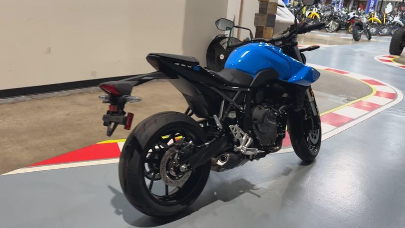 New 2025 Suzuki GSX-8S Image 3