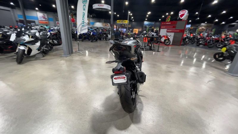 2025 CFMOTO 450SS Image 7