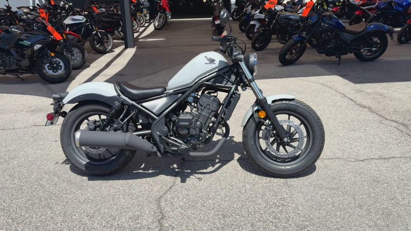 New 2026 Honda REBEL 300 E-CLUTCH Image 5