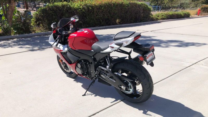 New 2027 Suzuki GSX-R600 Image 9