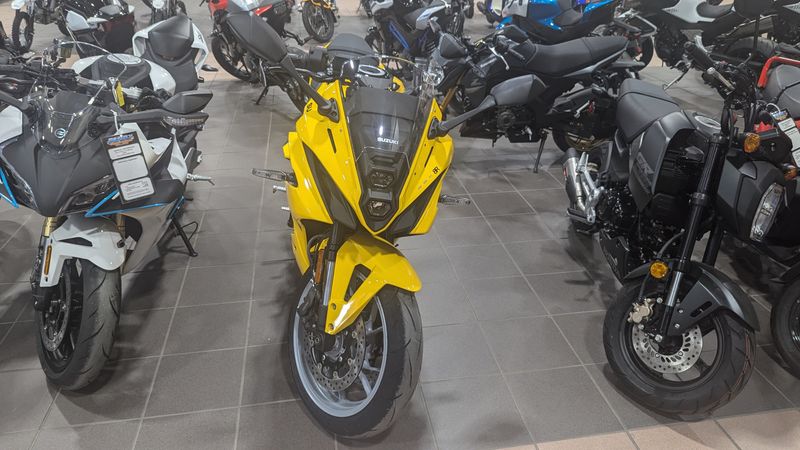 2024 Suzuki GSXS 8RImage 5