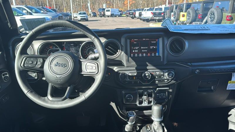 2023 Jeep Wrangler 4-door Sport S 4x4Image 19