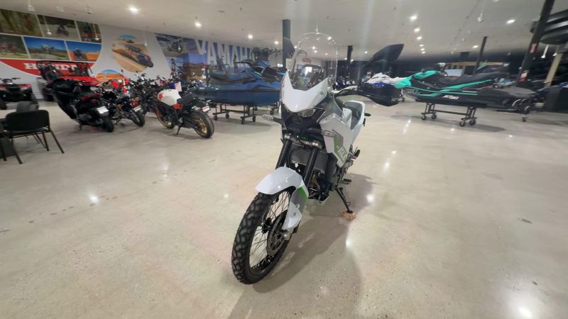 New 2026 Kawasaki KLE500 SE ABS Image 4
