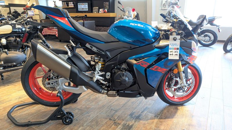 New 2026 Aprilia RSV4 1100 Image 4