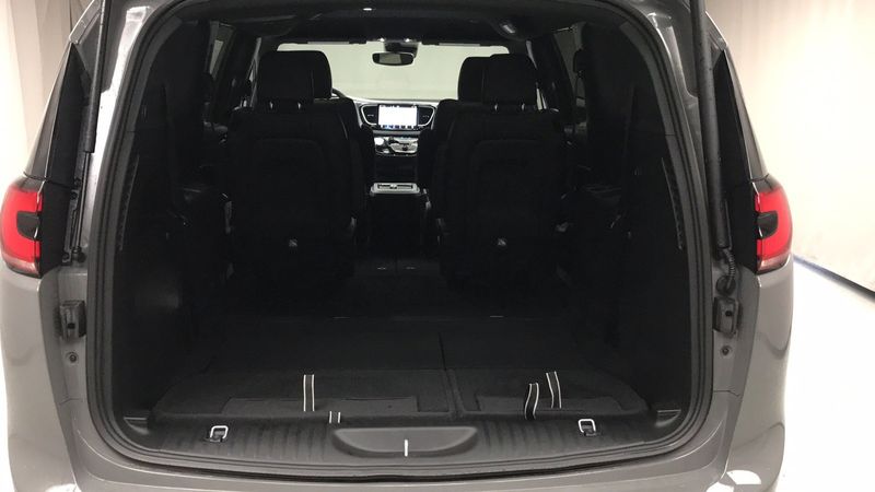2023 Chrysler Pacifica Touring LImage 23