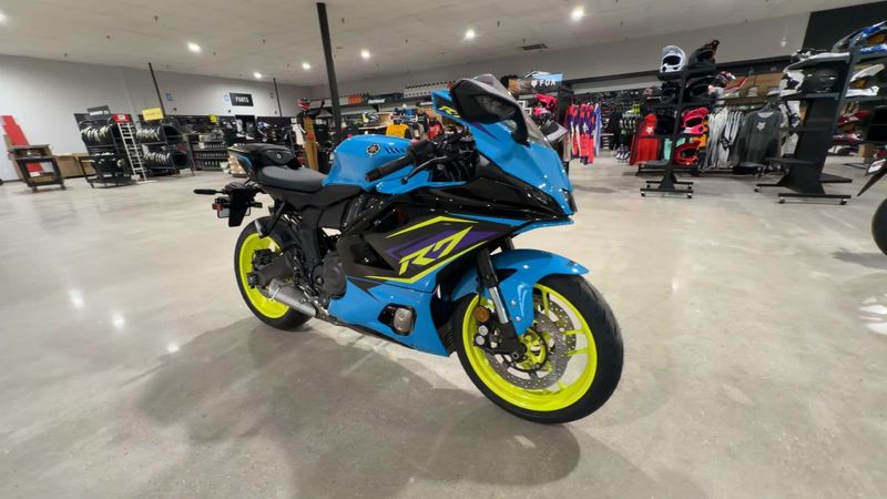 New 2026 Yamaha YZF-R7 Image 3