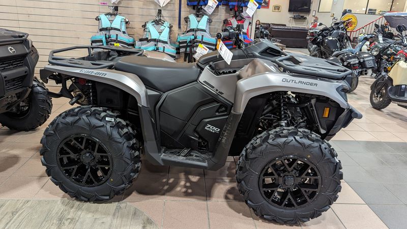 2024 Can-Am OUTLANDER XT 700 GY 24Image 2