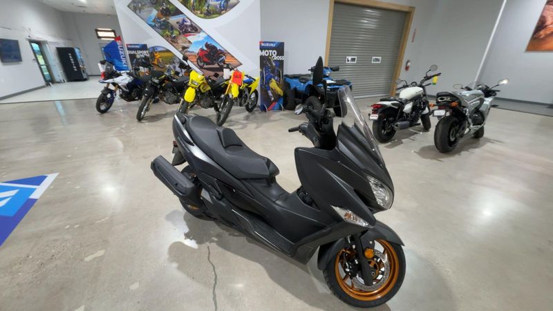New 2027 Suzuki BURGMAN 400 Image 5