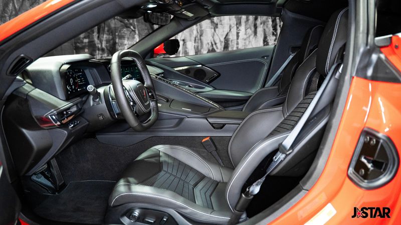 2025 Chevrolet Corvette Stingray photo 3